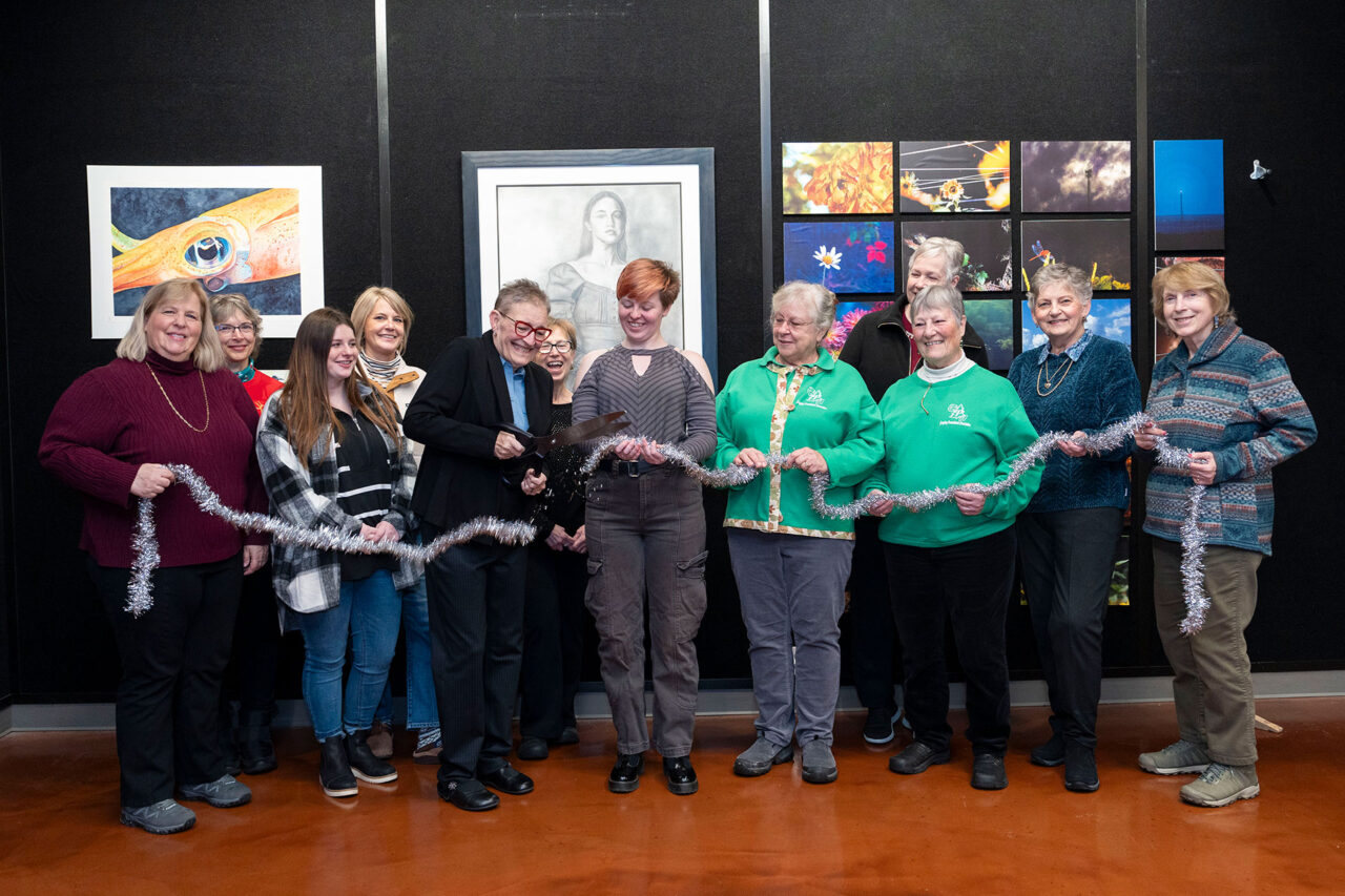 Kirtland Art Gallery Ribbon Cutting